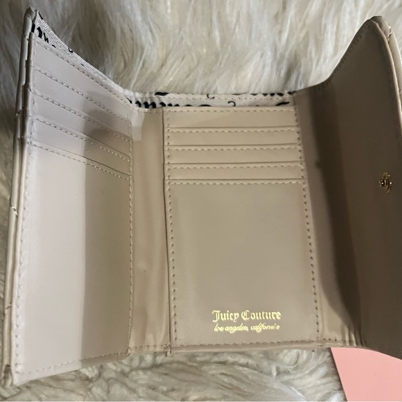 NWT Juicy Couture Faux Leather Quilted Wallet - Picture 3 of 9